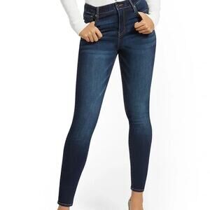 NEW YORK & COMPANY Women's Dark Rinse Curvy Low-Rise Skinny Jeans Sz 10